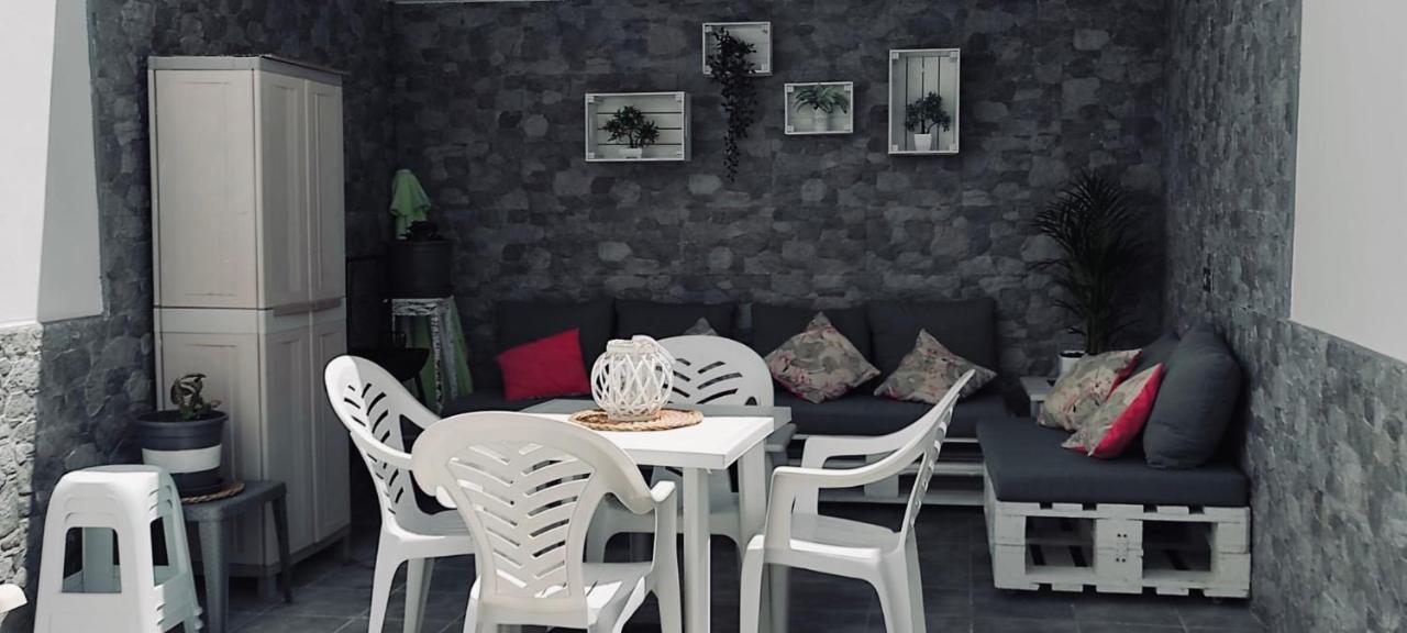 Apartamento Yale Tías Exteriér fotografie